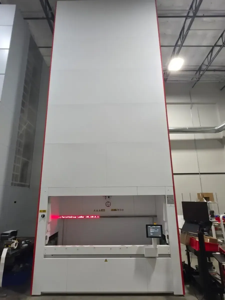 Access opening with the laser pointer bar and operator touchscreen